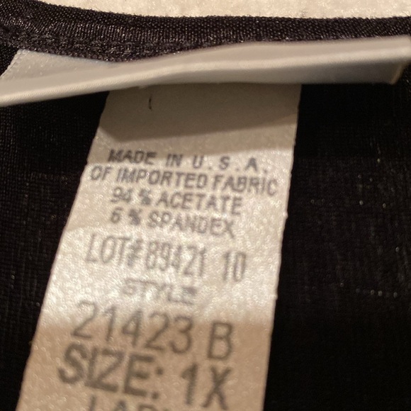 Graff Lady 2-piece Top and Jacket - Picture 10 of 10